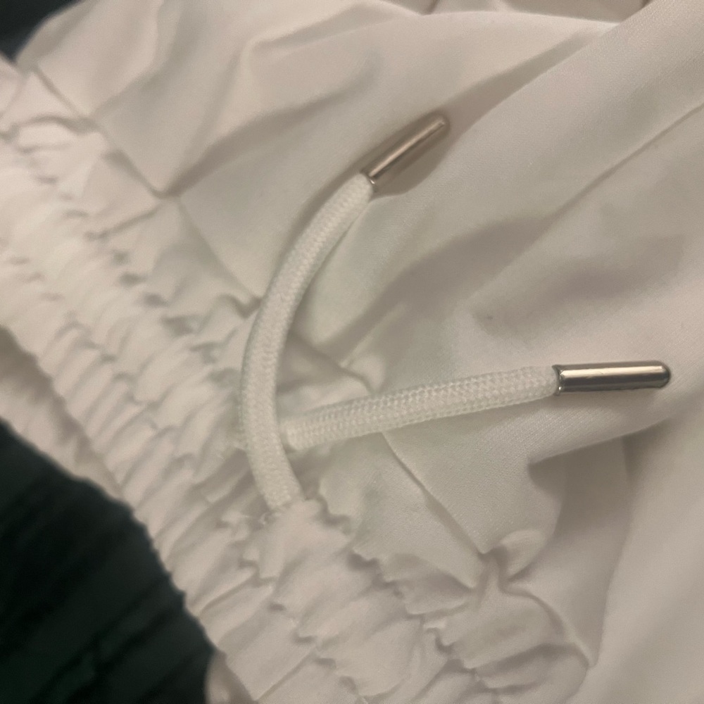 Dior Boutique White Set - Picture 5 of 6